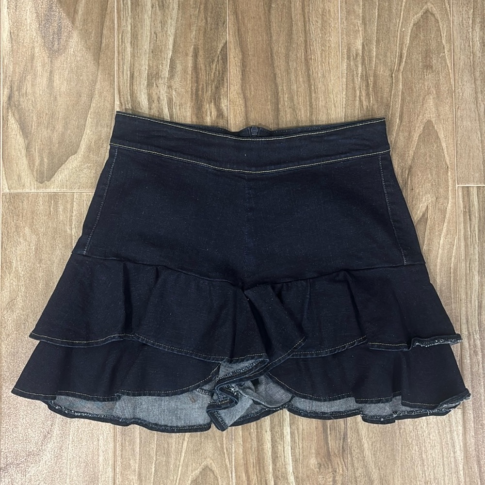 Elegant Black Ruffled Skirt